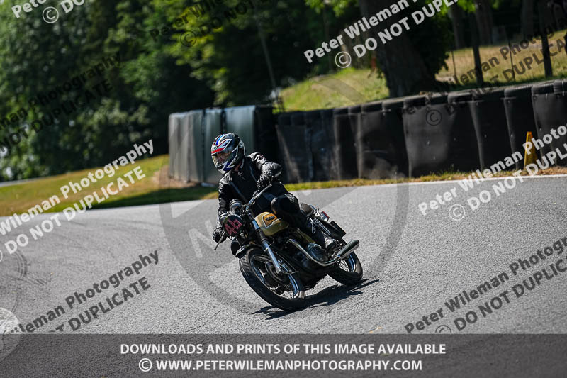 cadwell park;cadwell park photographs;cadwell trackday photographs;enduro digital images;event digital images;eventdigitalimages;peter wileman photography;racing digital images;trackday digital images;trackday photos